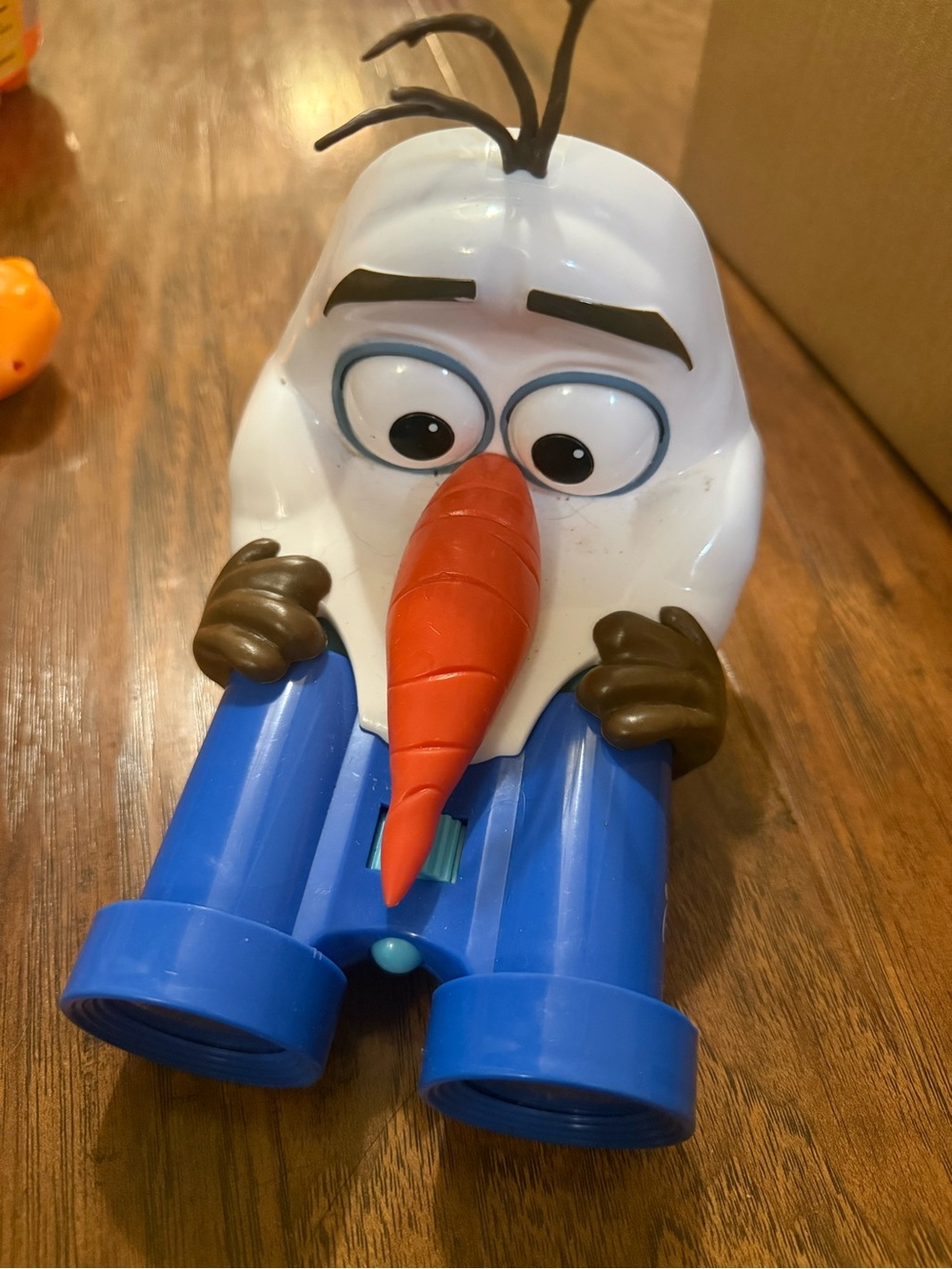 Disney on Ice merch - Olaf binoculars ❄️☃️